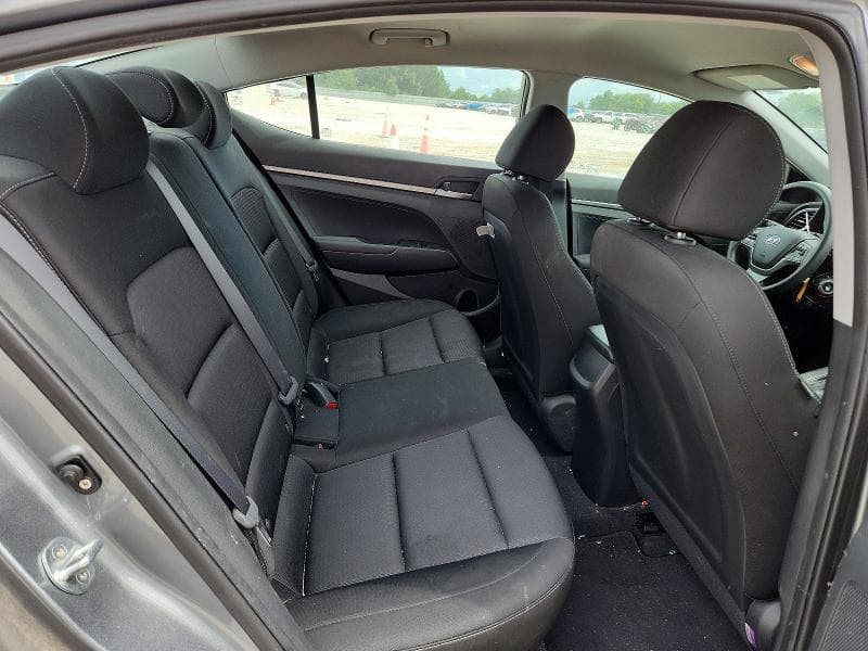 2018 HYUNDAI ELANTRA SE SE 10