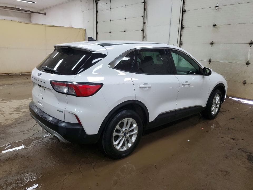 2020 FORD ESCAPE SE SE 3