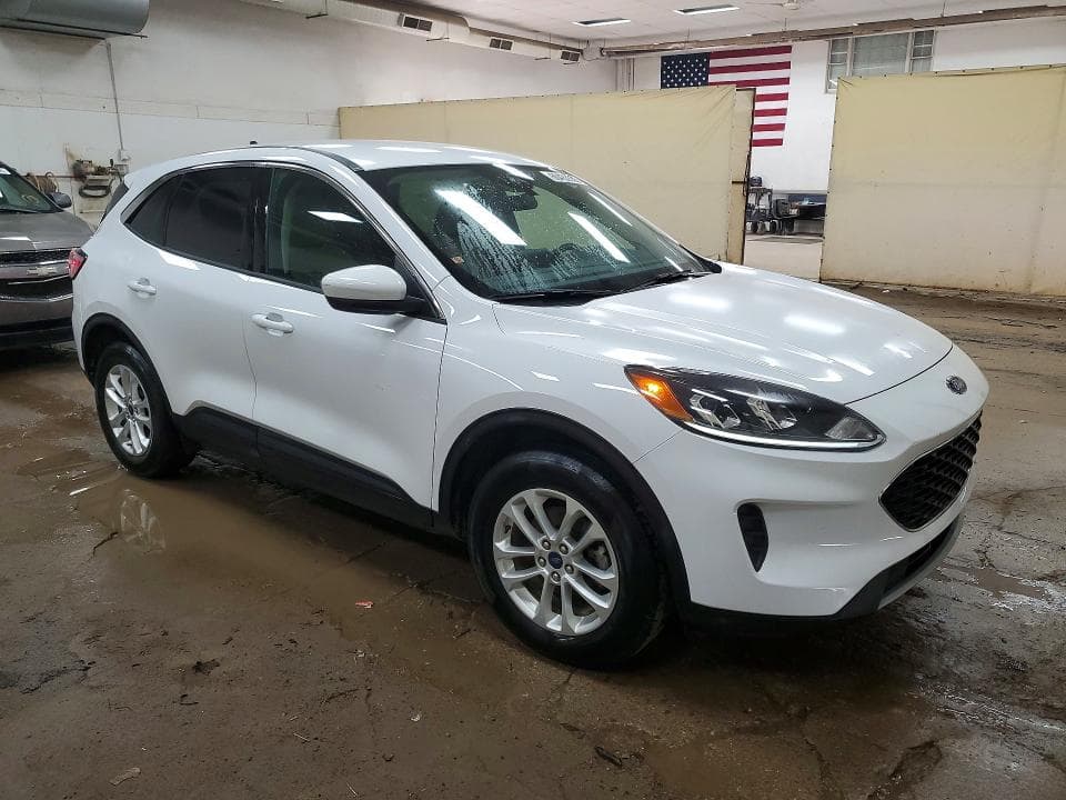 2020 FORD ESCAPE SE SE 4