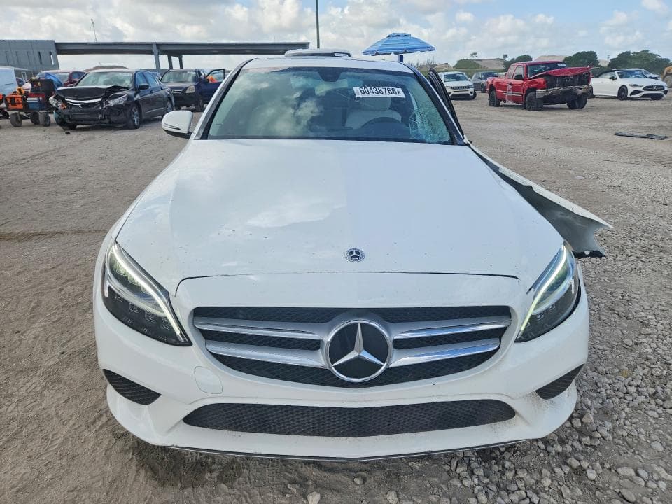 2020 MERCEDES-BENZ C 300 5