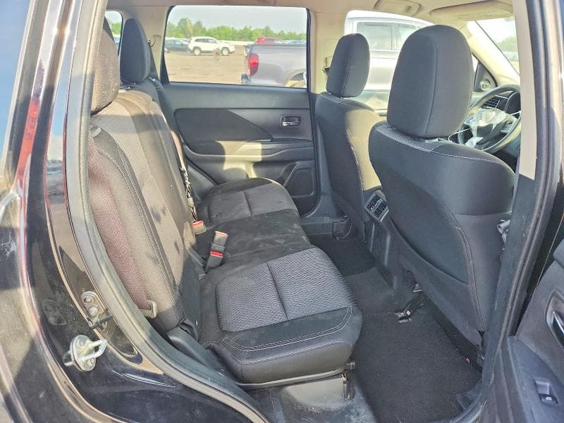 2019 MITSUBISHI OUTLANDER SE 10