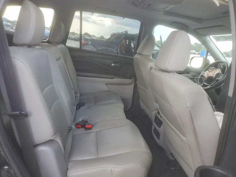 2016 HONDA PILOT TOURING 11