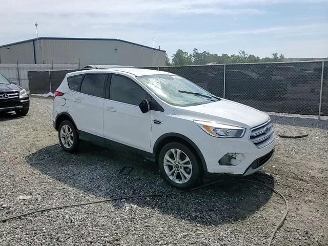 2019 FORD ESCAPE SE SE 13