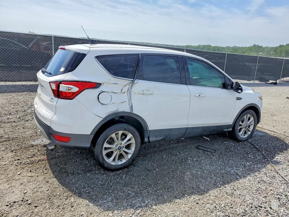 2019 FORD ESCAPE SE SE 3