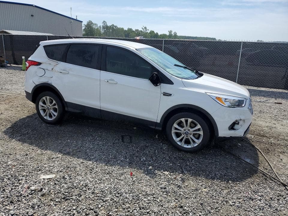 2019 FORD ESCAPE SE SE 4