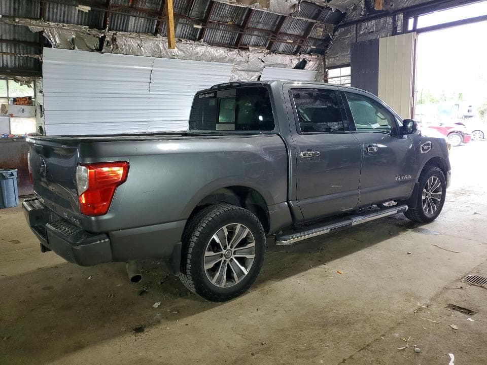 2017 NISSAN TITAN SL 3