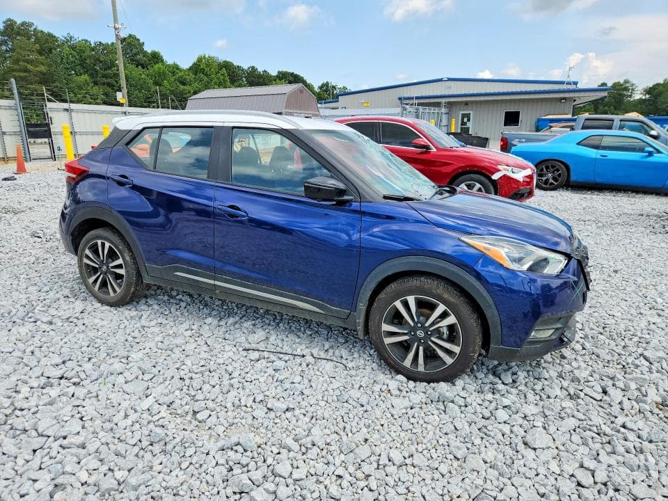 2019 NISSAN KICKS SR 4