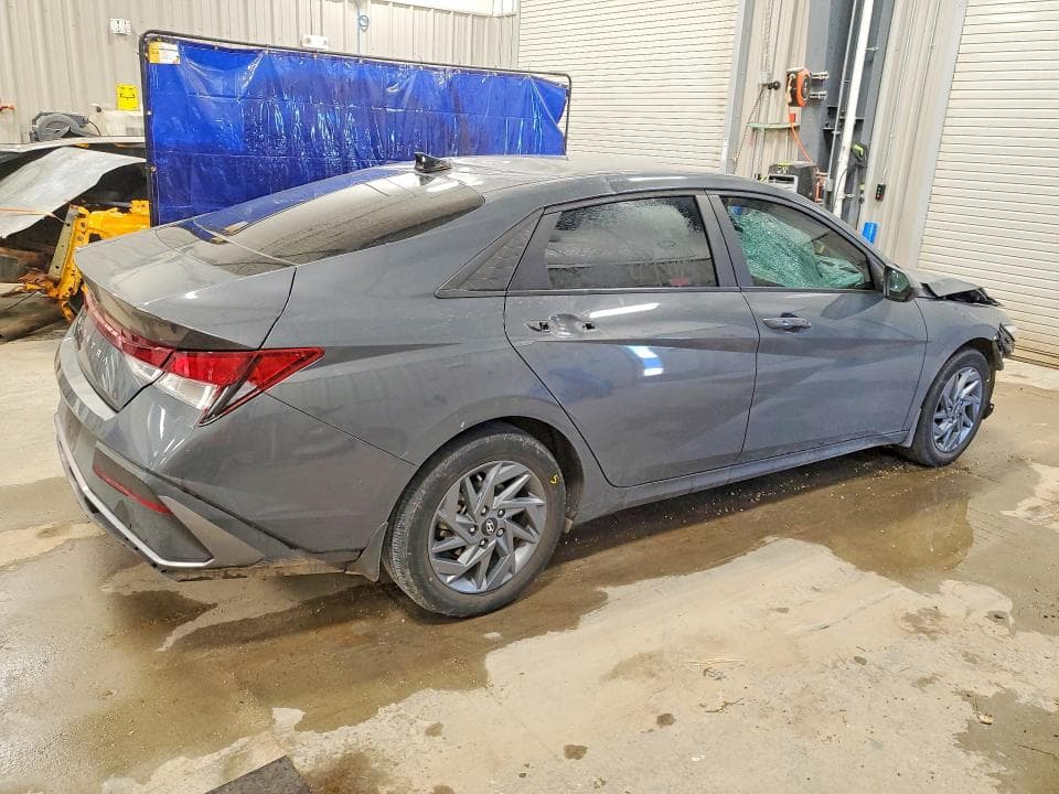 2024 HYUNDAI ELANTRA SEL SEL 3