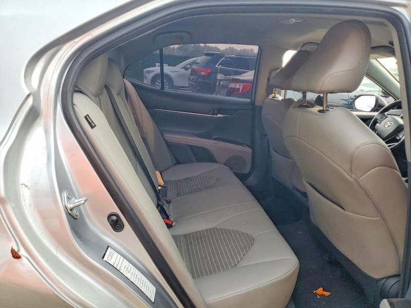 2022 TOYOTA CAMRY SE SE 10