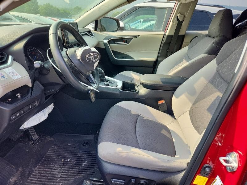 2022 TOYOTA RAV4 XLE 7