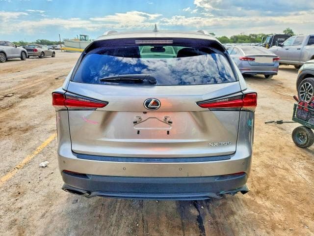2018 LEXUS NX 300 BASE 6