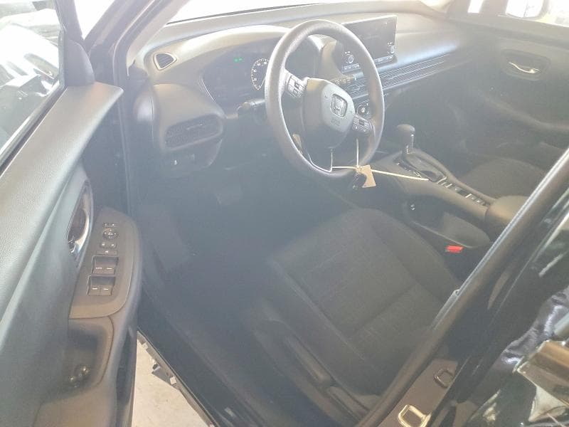 2025 HONDA HR-V LX 8