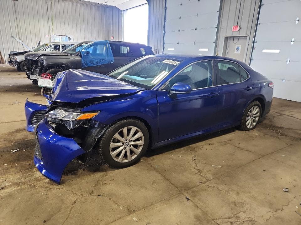2018 TOYOTA CAMRY LE - 1