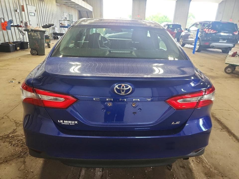 2018 TOYOTA CAMRY LE 6