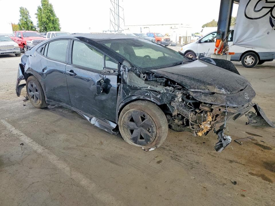 2024 TOYOTA PRIUS LE 4