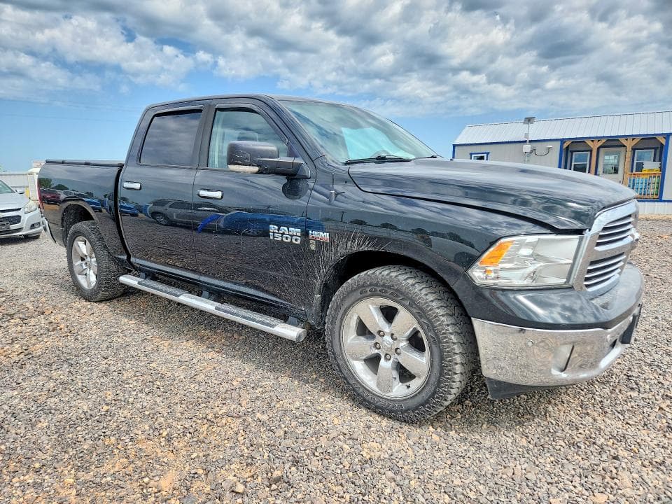 2016 RAM 1500 SLT 4