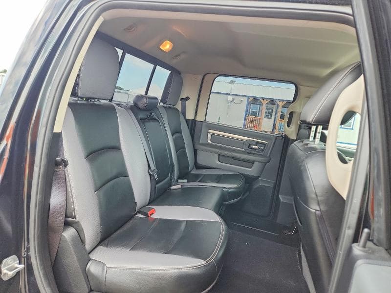 2016 RAM 1500 SLT 10