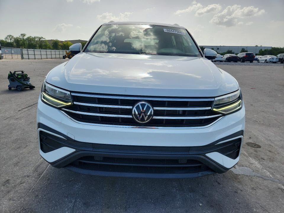 2022 VOLKSWAGEN TIGUAN SE 5