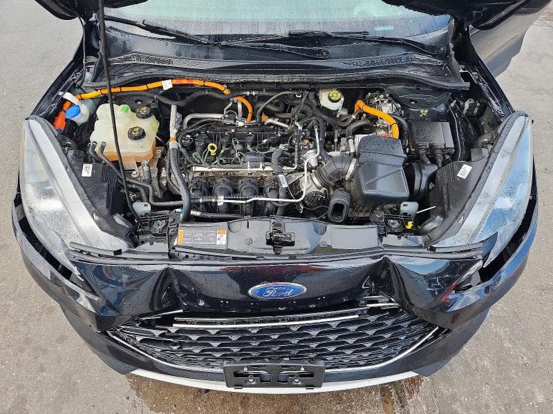 2021 FORD ESCAPE SE 12