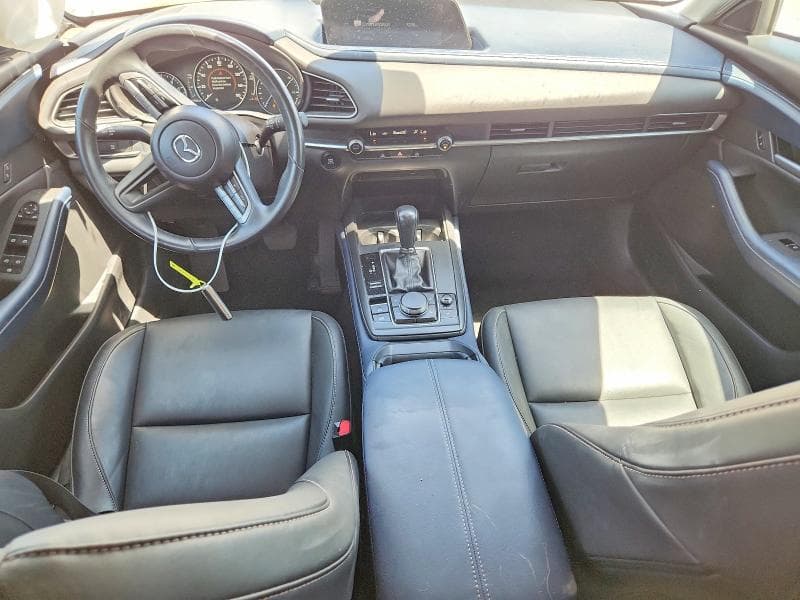 2021 MAZDA CX-30 SELECT 8