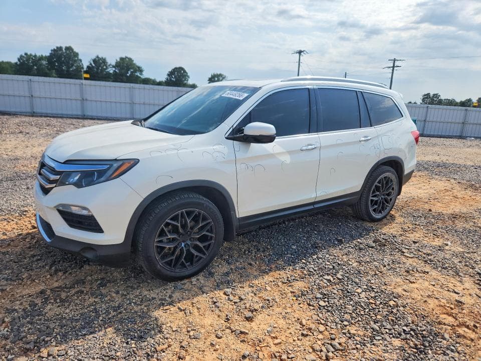 2017 HONDA PILOT TOURING 1