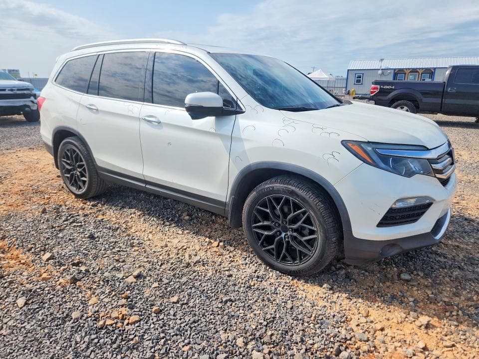 2017 HONDA PILOT TOURING 4