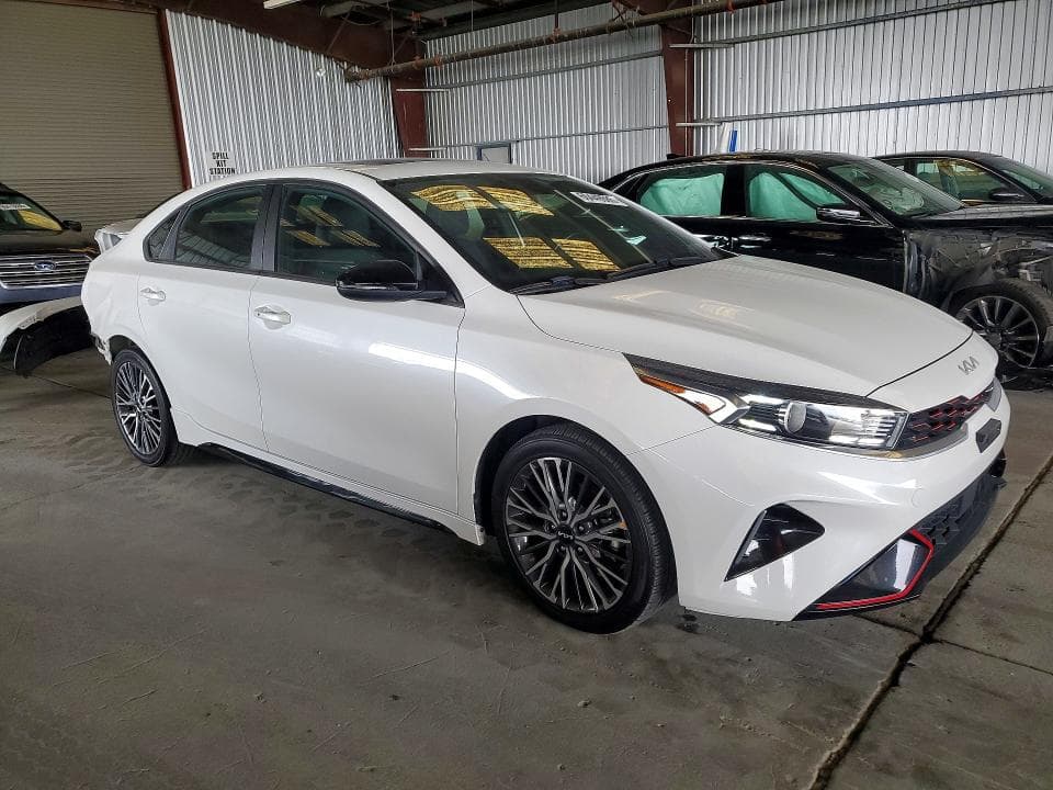 2022 KIA FORTE GT LINE 4