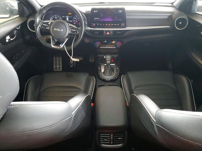 2022 KIA FORTE GT LINE 8