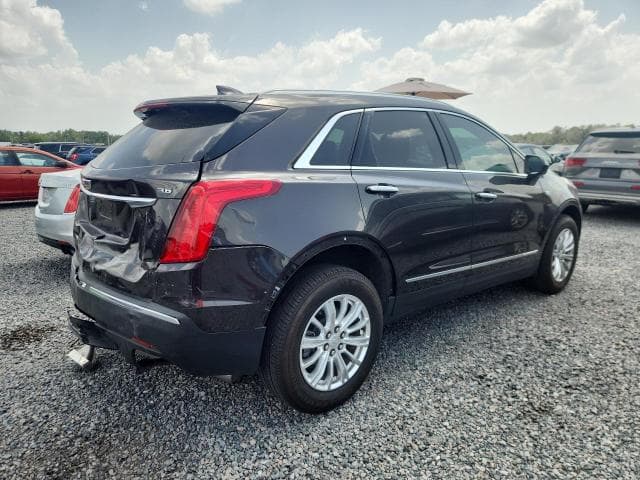 2018 CADILLAC XT5 3