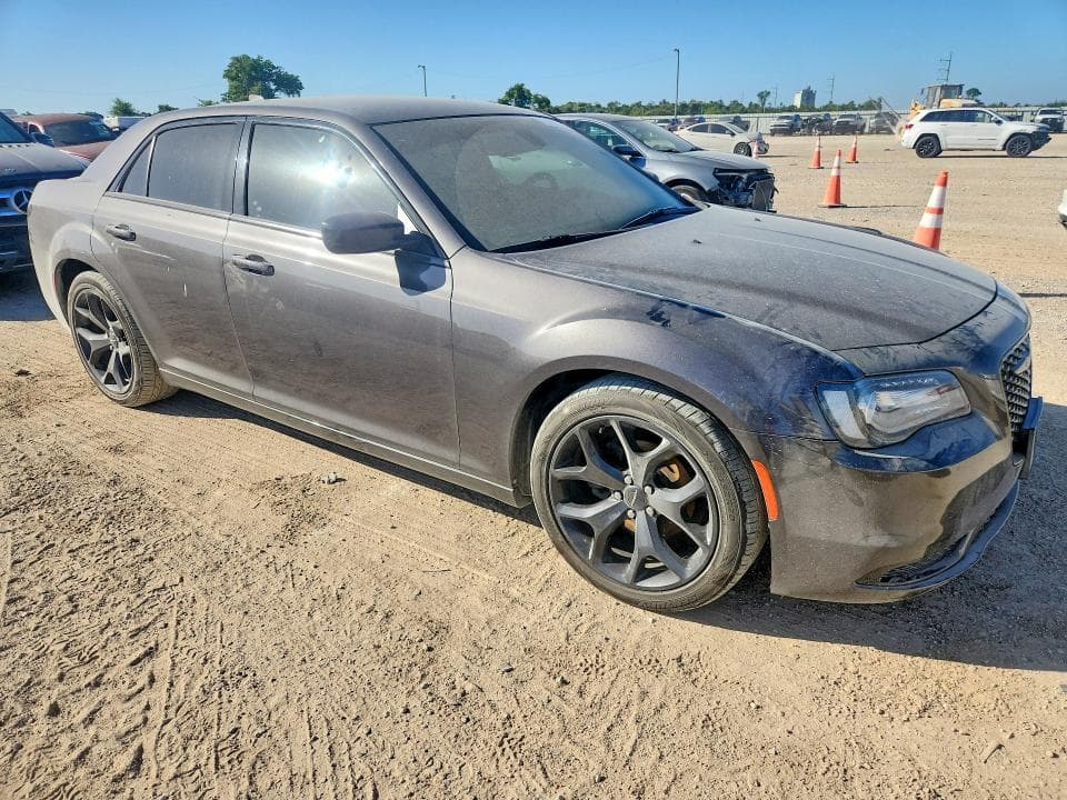 2020 CHRYSLER 300 TOURING 4
