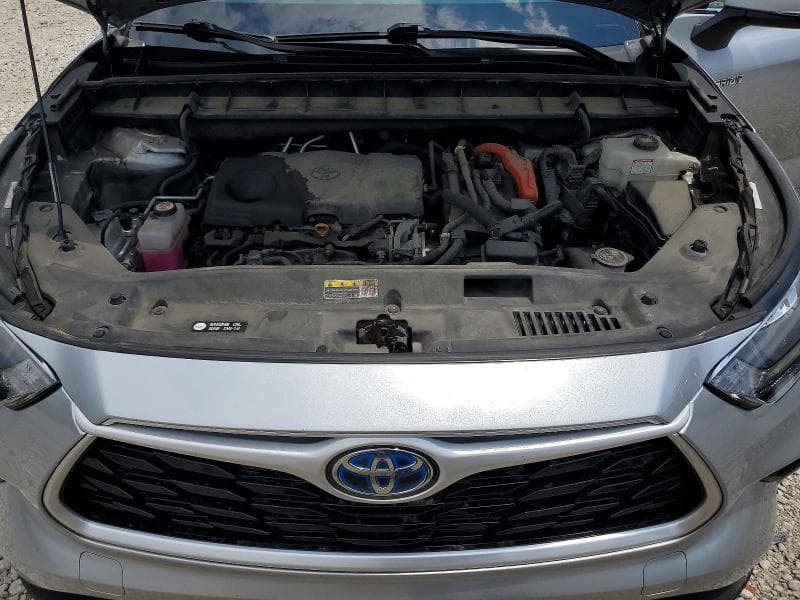 2020 TOYOTA HIGHLANDER HYBRID XLE 12