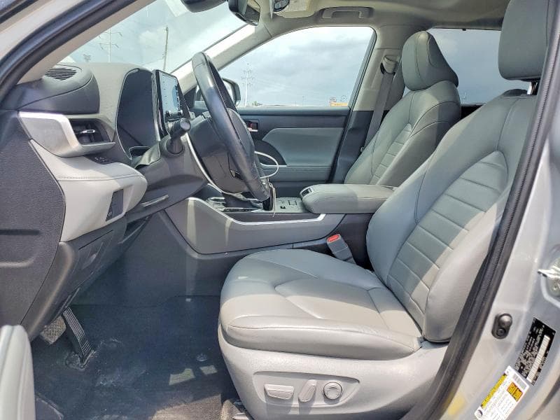 2020 TOYOTA HIGHLANDER HYBRID XLE 7