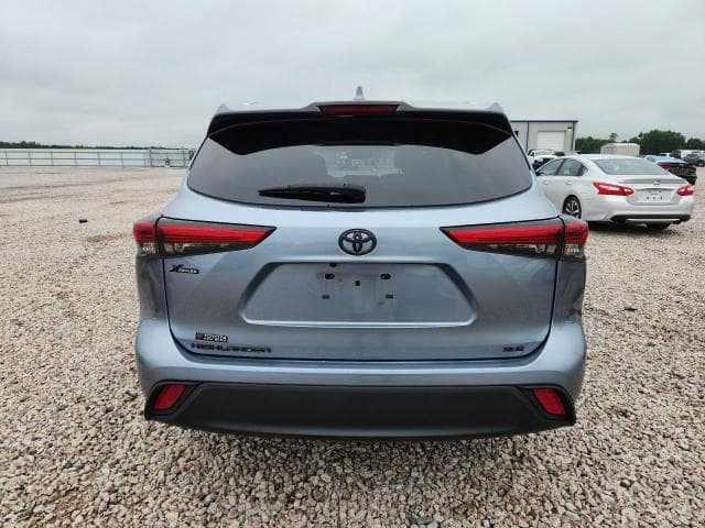 2021 TOYOTA HIGHLANDER XLE 6
