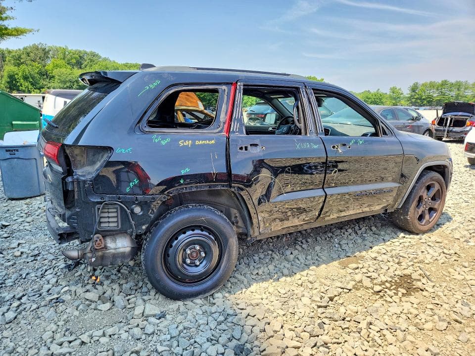 2018 JEEP GRAND CHEROKEE LAREDO 3