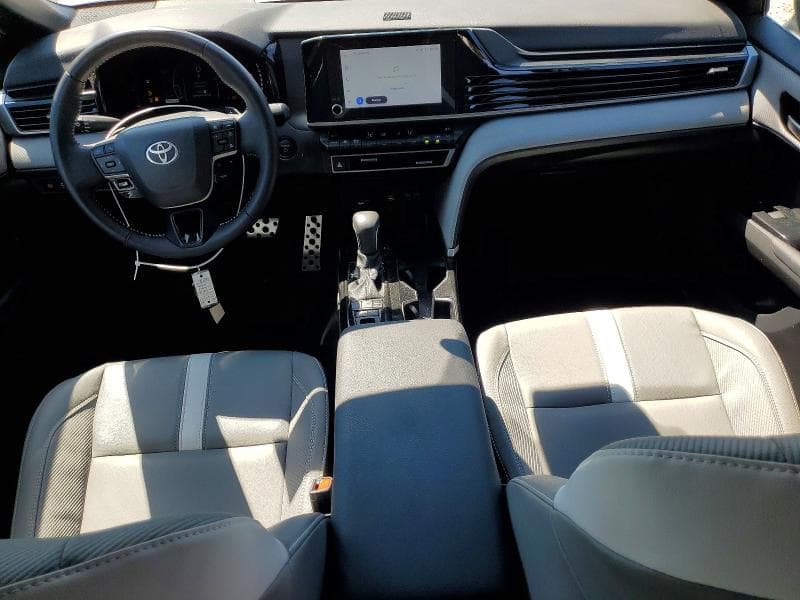 2025 TOYOTA CAMRY SE SE 8