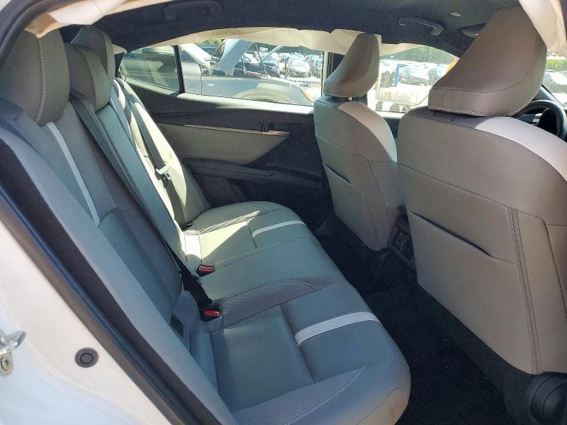 2025 TOYOTA CAMRY SE SE 10