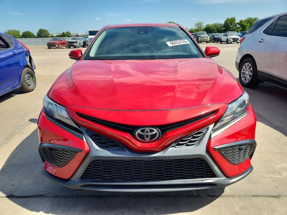 2021 TOYOTA CAMRY SE SE 5