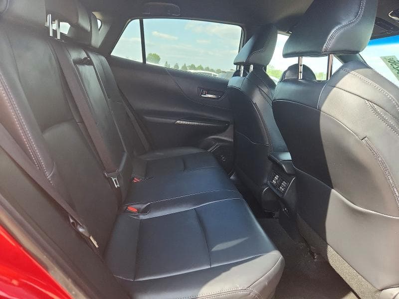 2023 TOYOTA VENZA XLE 11