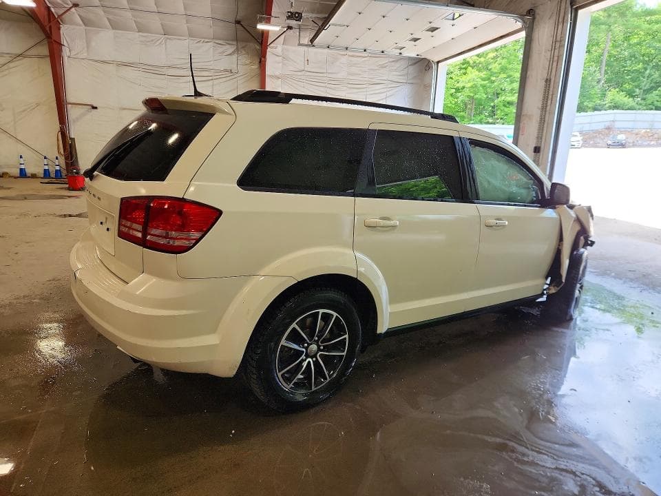 2018 DODGE JOURNEY SE 3