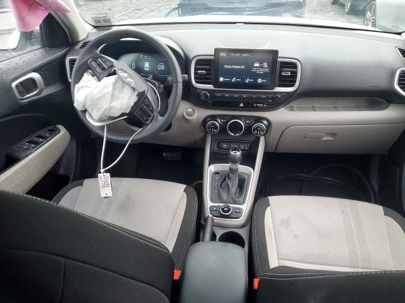 2026 HYUNDAI VENUE SEL 8