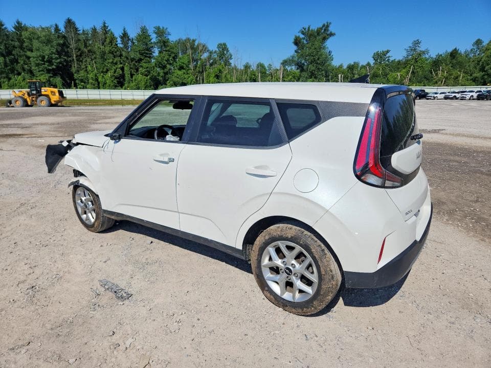 2023 KIA SOUL LX 2