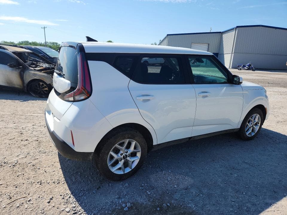 2023 KIA SOUL LX 3