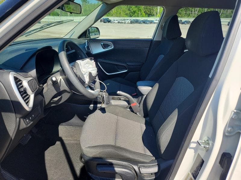 2023 KIA SOUL LX 7