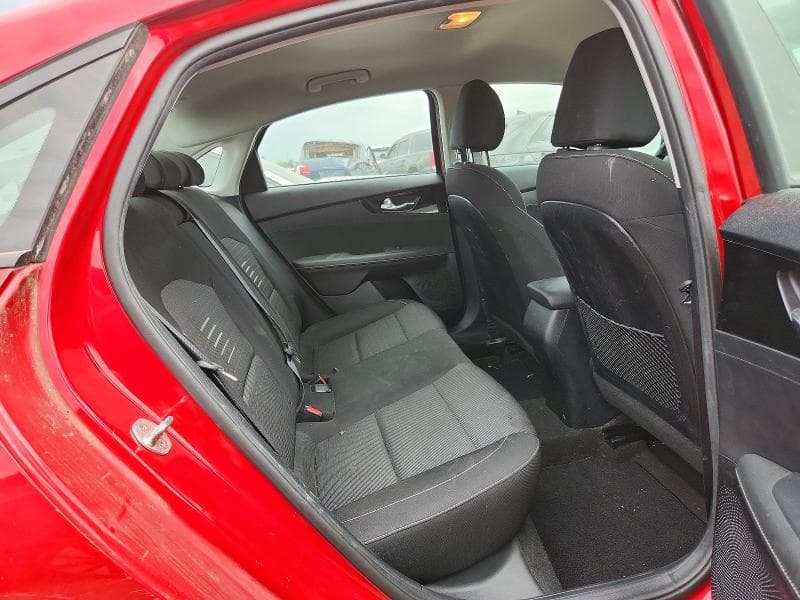 2019 KIA FORTE S S 10