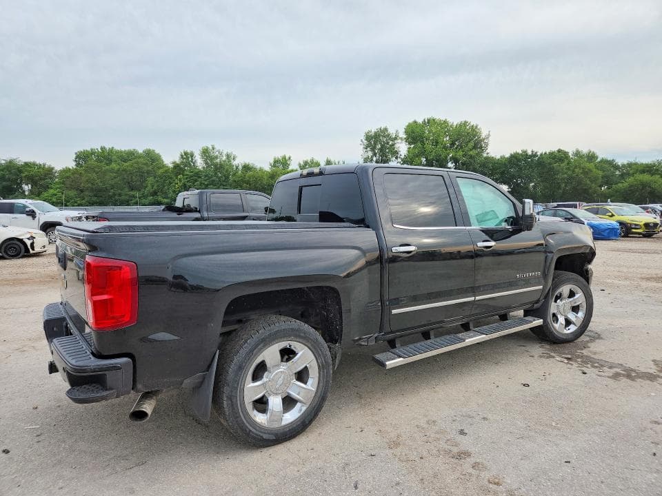 2017 CHEVROLET SILVERADO K1500 LTZ 3