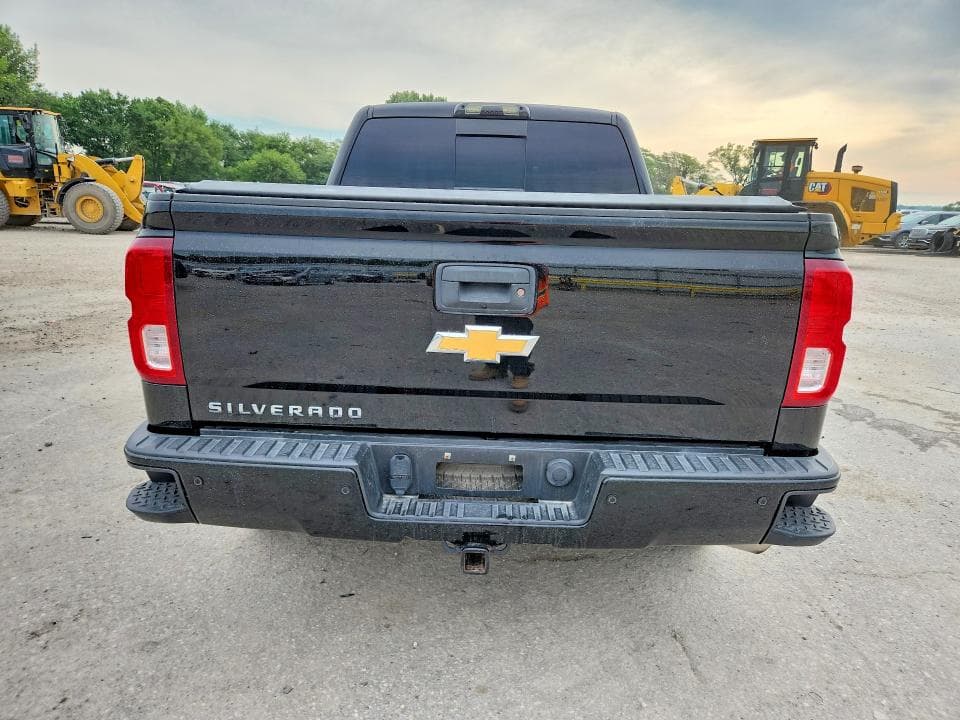 2017 CHEVROLET SILVERADO K1500 LTZ 6