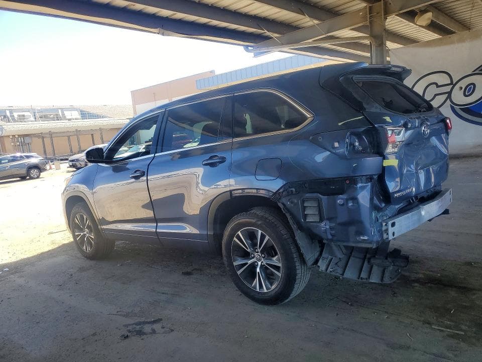 2018 TOYOTA HIGHLANDER LE 2