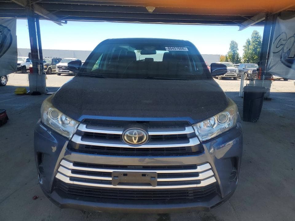 2018 TOYOTA HIGHLANDER LE 5