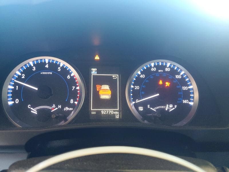 2018 TOYOTA HIGHLANDER LE 9