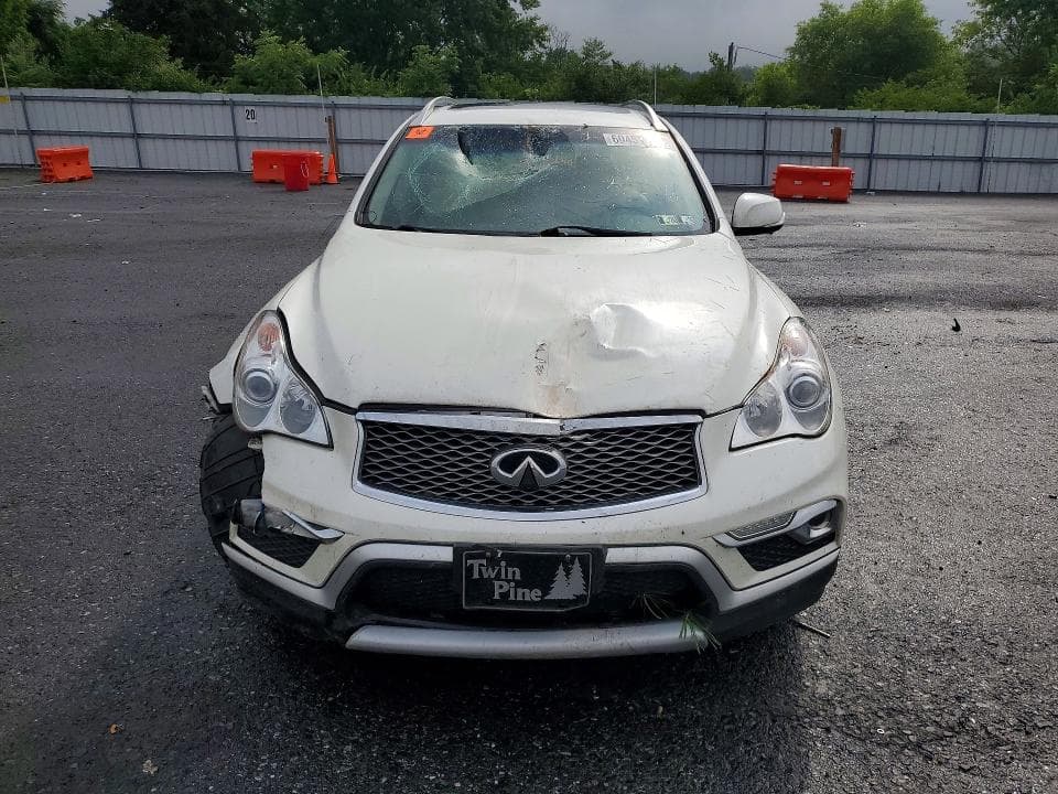 2017 INFINITI QX50 BASE 5